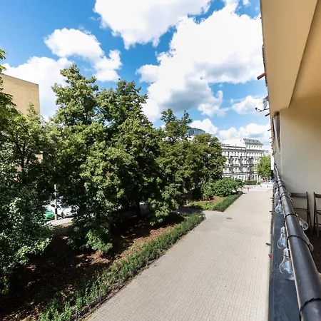 Luxury Downtown Two-level Διαμέρισμα *